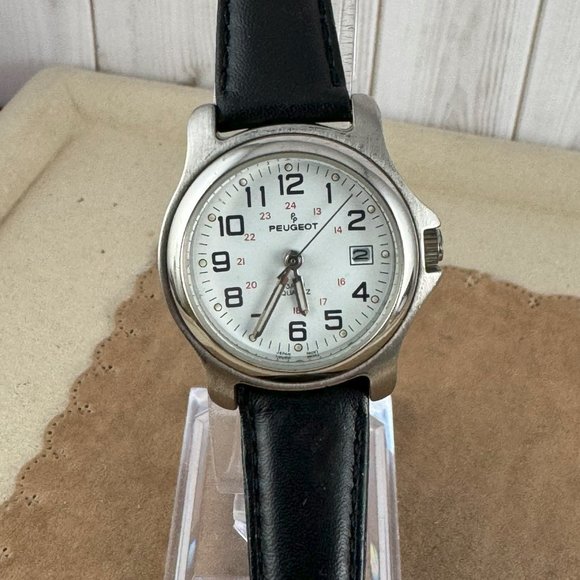 Vintage 1980\'s Peugeot 24/12 Nurses Watch  1-24 Numerals main image 4